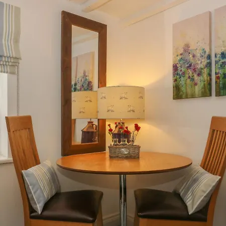 Apartment The Hideaway *