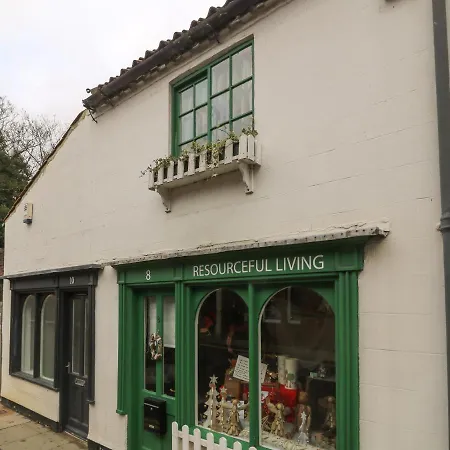 The Hideaway At No 8 * York